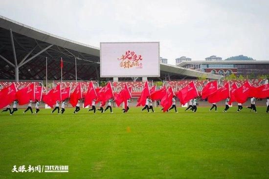 从蜘蛛侠系列、变形金刚系列、美国队长、钢铁侠、绿伟人、雷神等等影片一路走来，中国不雅众也渐渐接管了这套逻辑我大胆猜想或许这逐步会成长成一种国际间的共鸣~犹如金庸的武侠常识让中国人心领神会，莎翁的悲笑剧让英国人会意一笑一般，或许超等英雄话语系统将是90以后人同享共鸣的全球化文化布景。